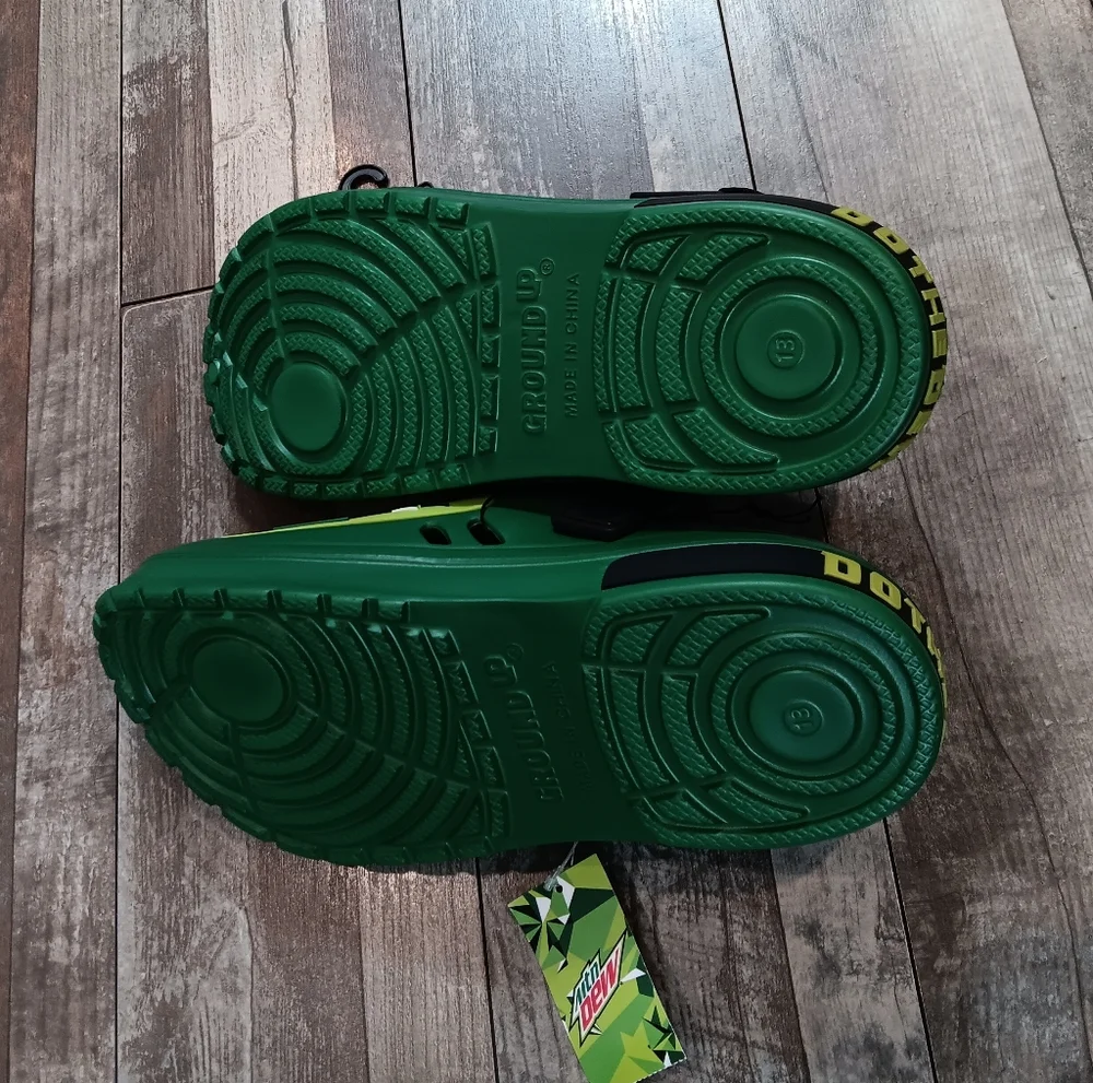 Mountain Dew Green Men's Slip On Clog Waterproof Sandals Size 13 NWT